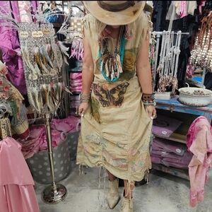 RB65 A Rare Bird Moonglow Butterfly Floral Maxi Dress